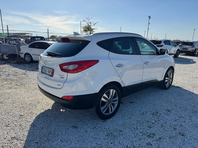 Hyundai IX35 -2.0CRDI-PREMIUM-4X4-FULL PACK - автомобили, коли, обяви за нови и употребявани 3