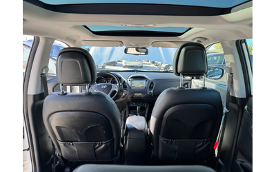 Hyundai IX35 -2.0CRDI-PREMIUM-4X4-FULL PACK - автомобили, коли, обяви за нови и употребявани 9