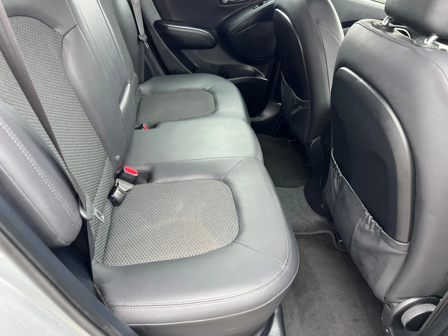 Hyundai IX35 1.7 CRDI - автомобили, коли, обяви за нови и употребявани 13