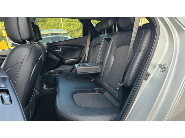 Hyundai IX35 2.0 Crdi AVTOMAT/4X4/KOJA/NAVIG/FACELIFT - автомобили, коли, обяви за нови и употребявани 11