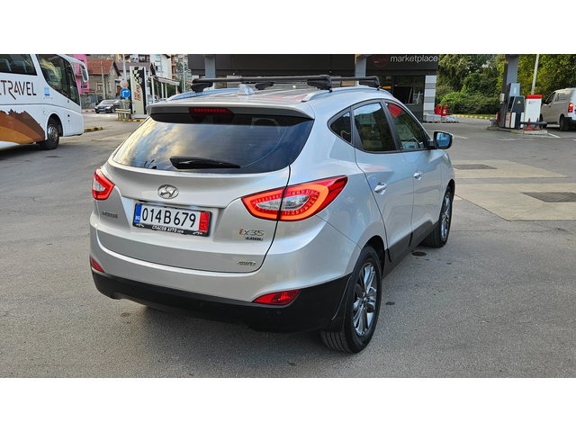 Hyundai IX35 2.0 Crdi AVTOMAT/4X4/KOJA/NAVIG/FACELIFT - автомобили, коли, обяви за нови и употребявани 4