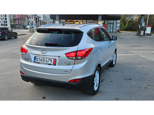 Hyundai IX35 2.0Crdi 4x4/Koja/Top sustoqnie - автомобили, коли, обяви за нови и употребявани 5