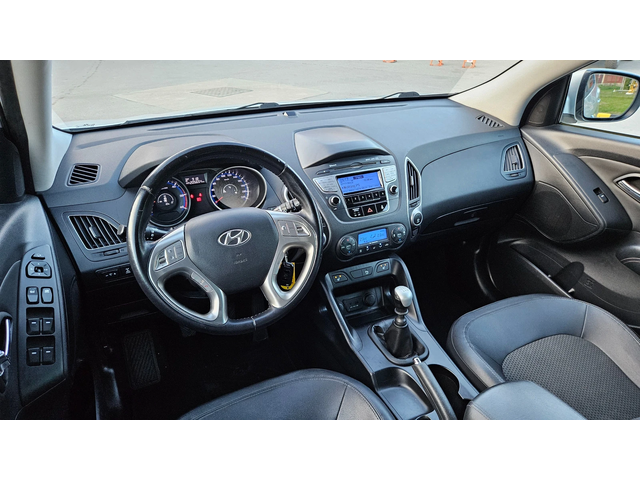 Hyundai IX35 2.0Crdi 4x4/Koja/Top sustoqnie - автомобили, коли, обяви за нови и употребявани 8