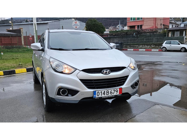 Hyundai IX35 1.7 Crdi 6skorost/Klima/Top sustoqnie - автомобили, коли, обяви за нови и употребявани 6