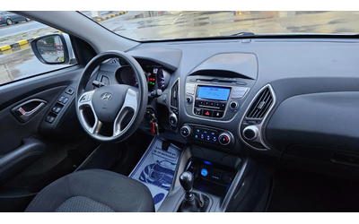 Hyundai IX35 1.7 Crdi 6skorost/Klima/Top sustoqnie - автомобили, коли, обяви за нови и употребявани 9