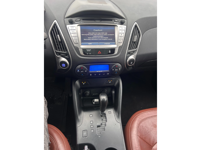 Hyundai IX35 2.0CRDI 4WD AVTOMAT/PANORAMA/KOJA/NAVI EURO 5 - автомобили, коли, обяви за нови и употребявани 14