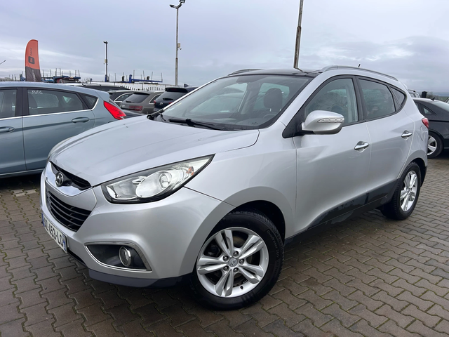 Hyundai IX35 2.0CRDI 4WD PANORAMA/KOJA/NAVI EURO 5 - автомобили, коли, обяви за нови и употребявани 0