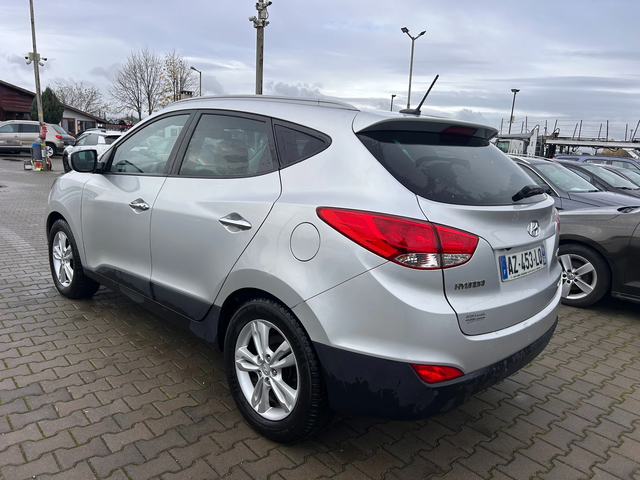 Hyundai IX35 2.0CRDI 4WD PANORAMA/KOJA/NAVI EURO 5 - автомобили, коли, обяви за нови и употребявани 7