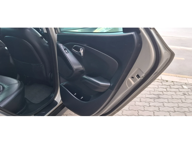 Hyundai IX35 2.0 4wd 163kc Панорама Климатроник !!Кожен салон!! - автомобили, коли, обяви за нови и употребявани 11