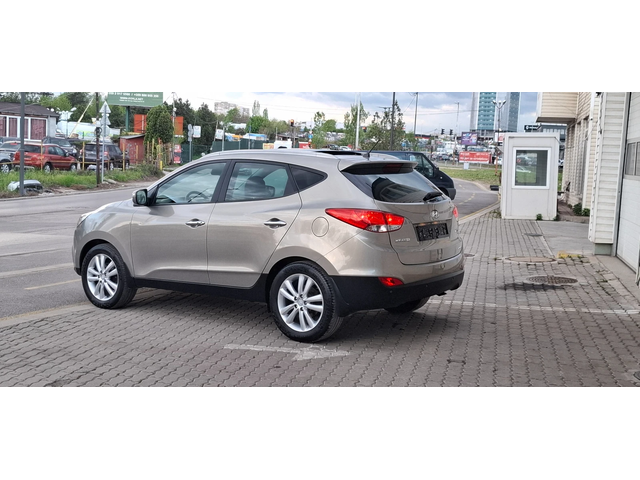Hyundai IX35 2.0 4wd 163kc Панорама Климатроник !!Кожен салон!! - автомобили, коли, обяви за нови и употребявани 4