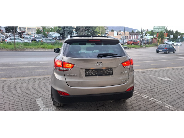 Hyundai IX35 2.0 4wd 163kc Панорама Климатроник !!Кожен салон!! - автомобили, коли, обяви за нови и употребявани 5