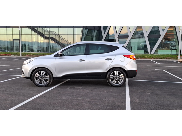 Hyundai IX35 2.0 184kc Vertex Панорама Full Led Камера - автомобили, коли, обяви за нови и употребявани 3