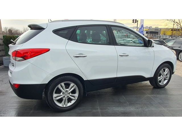 Hyundai IX35 2.0 CRDI 4WD COMFORT - автомобили, коли, обяви за нови и употребявани 5