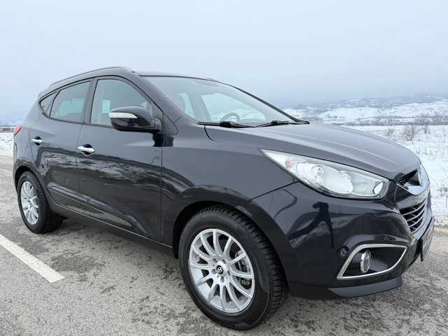 Hyundai IX35 2.0 CRDi / 4WD / 4X4 / KOJA / PODGREV / PARKTRONIC - автомобили, коли, обяви за нови и употребявани 0