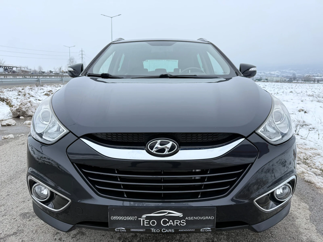 Hyundai IX35 2.0 CRDi / 4WD / 4X4 / KOJA / PODGREV / PARKTRONIC - автомобили, коли, обяви за нови и употребявани 1