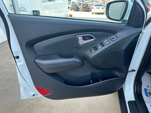 Hyundai IX35 2.0i 163k.c* BRC* UNIKAT* - автомобили, коли, обяви за нови и употребявани 6