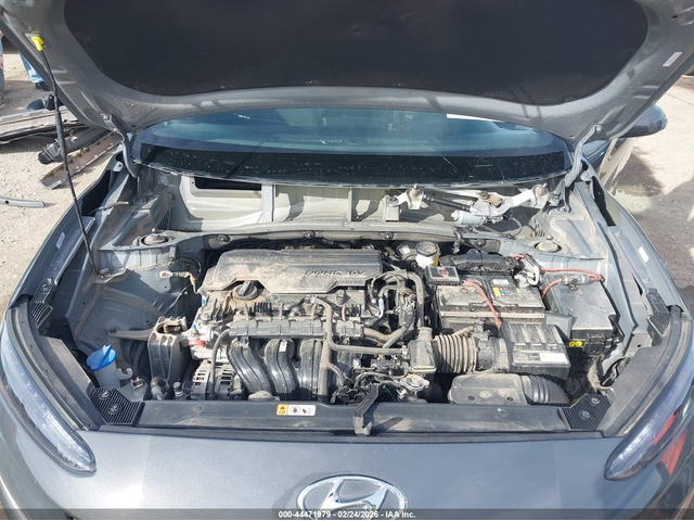 Hyundai Kona 2.0L I-4 DOHC, VVT, 147HP Front Wheel Drive - автомобили, коли, обяви за нови и употребявани 9