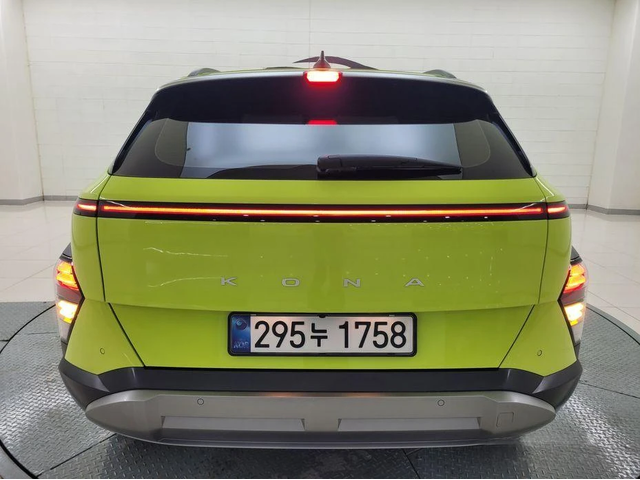 Hyundai Kona Gasoline 1.6 Turbo 2WD Inspiration - автомобили, коли, обяви за нови и употребявани 3