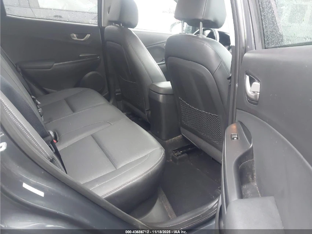 Hyundai Kona LIMITED / 4X4 / КОЖЕН САЛОН / ПОДГРЕВИ / ШИБИДАХ - автомобили, коли, обяви за нови и употребявани 8