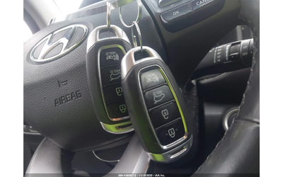 Hyundai Kona LIMITED / 4X4 / КОЖЕН САЛОН / ПОДГРЕВИ / ШИБИДАХ - автомобили, коли, обяви за нови и употребявани 9