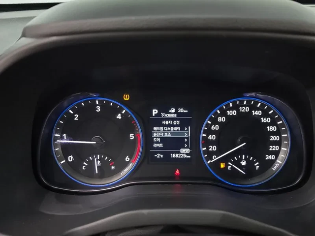 Hyundai Kona 1.6 2Wd Modern Art - автомобили, коли, обяви за нови и употребявани 7