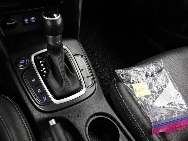 Hyundai Kona 1.6 2Wd Smart - автомобили, коли, обяви за нови и употребявани 8