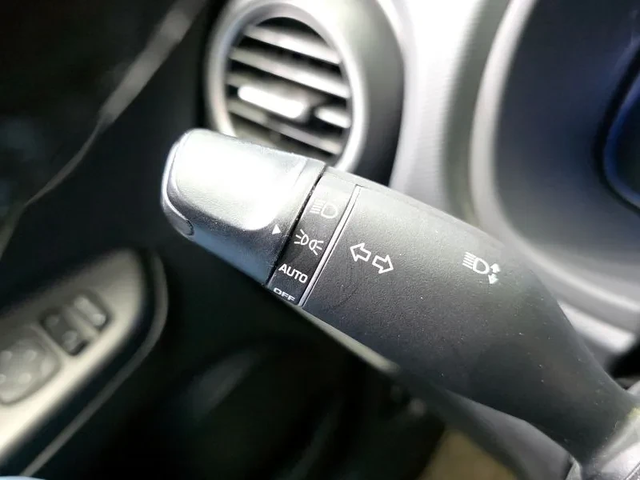 Hyundai Kona 1.6 2Wd Smart - автомобили, коли, обяви за нови и употребявани 14