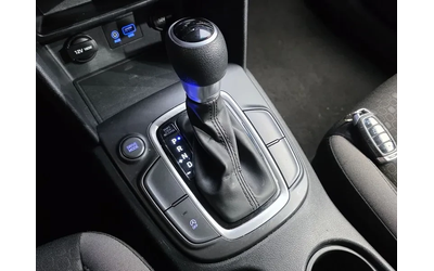 Hyundai Kona 1.6 2Wd Smart - автомобили, коли, обяви за нови и употребявани 8