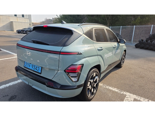 Hyundai Kona 64 kW - ОЧАКВАН ВНОС - автомобили, коли, обяви за нови и употребявани 4
