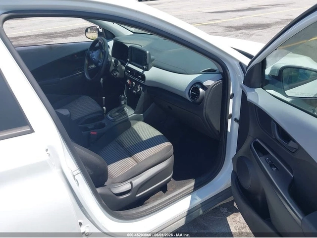 Hyundai Kona * ПАНО* KEYLESS* Camera* ПОДГРЕВ* - автомобили, коли, обяви за нови и употребявани 4