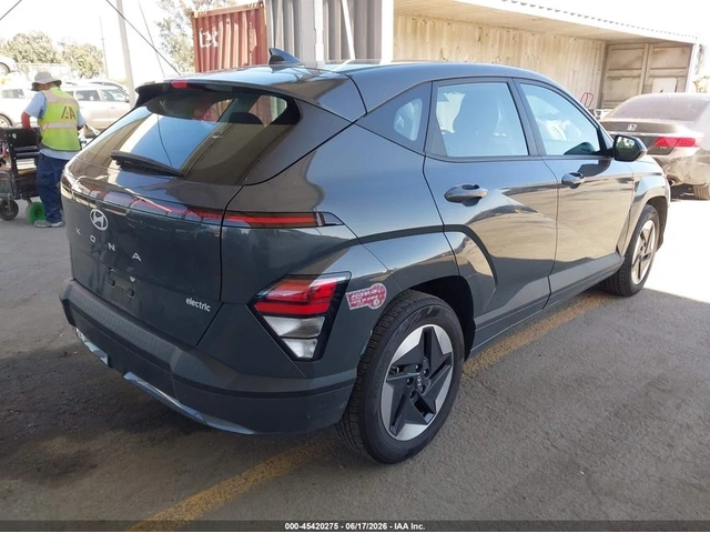 Hyundai Kona ELECTRIC SE - автомобили, коли, обяви за нови и употребявани 3