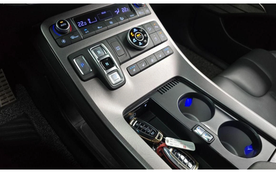 Hyundai Palisade Diesel 2.2 4WD Calligraphy - автомобили, коли, обяви за нови и употребявани 8