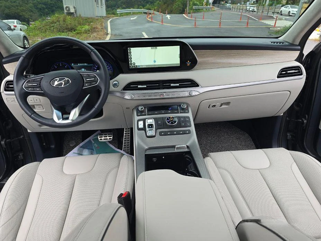 Hyundai Palisade Diesel 2.2 4WD Prestige - автомобили, коли, обяви за нови и употребявани 10