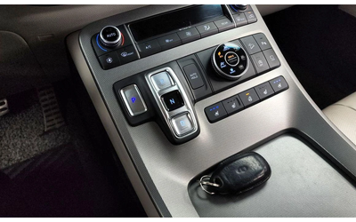 Hyundai Palisade Diesel 2.2 4WD Prestige - автомобили, коли, обяви за нови и употребявани 8