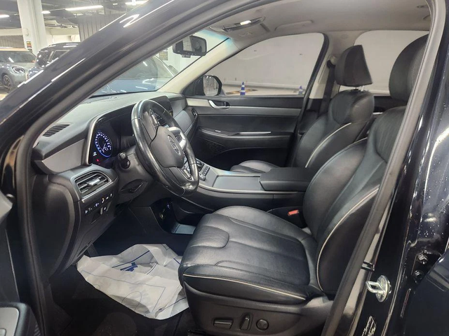 Hyundai Palisade Diesel 2.2 2WD Exclusive - автомобили, коли, обяви за нови и употребявани 9