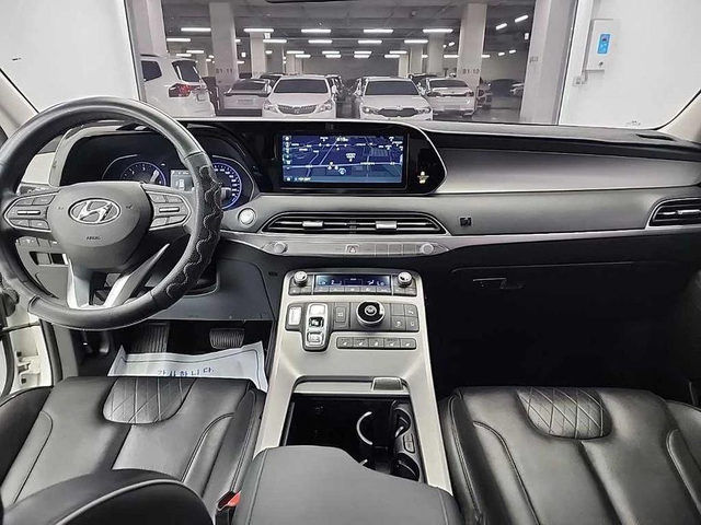 Hyundai Palisade Diesel 2.2 2WD Exclusive - автомобили, коли, обяви за нови и употребявани 6