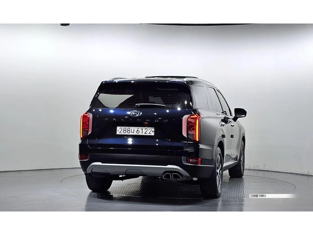 Hyundai Palisade Diesel 2.2 2WD Exclusive - автомобили, коли, обяви за нови и употребявани 3