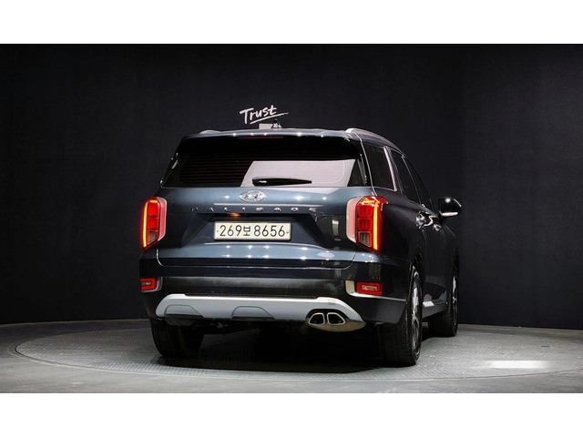 Hyundai Palisade Diesel 2.2 2WD Exclusive - автомобили, коли, обяви за нови и употребявани 3