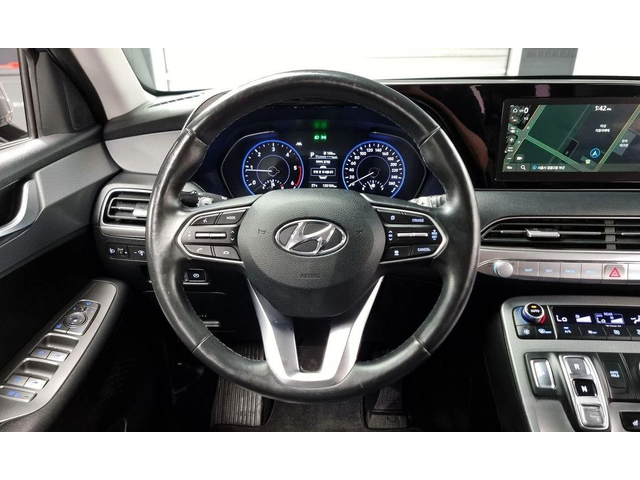 Hyundai Palisade Diesel 2.2 2WD Exclusive - автомобили, коли, обяви за нови и употребявани 12