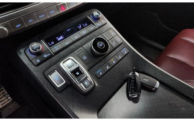 Hyundai Palisade Diesel 2.2 2WD Prestige - автомобили, коли, обяви за нови и употребявани 8