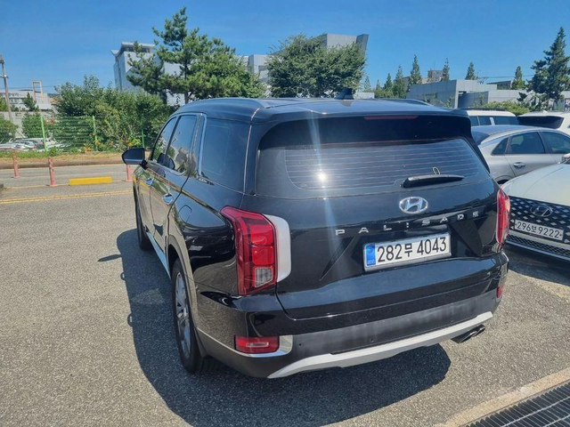 Hyundai Palisade Diesel 2.2 2WD Exclusive - автомобили, коли, обяви за нови и употребявани 1