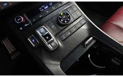 Hyundai Palisade Gasoline 3.8 4WD Prestige - автомобили, коли, обяви за нови и употребявани 8