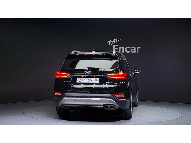 Hyundai Santa fe TM Diesel 2.2 4WD Exclusive - автомобили, коли, обяви за нови и употребявани 3