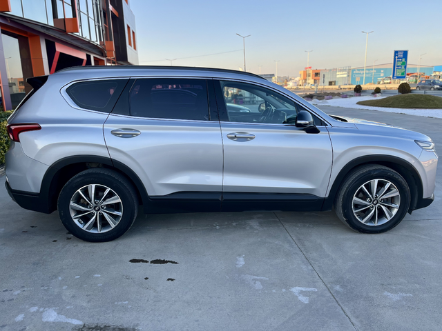Hyundai Santa Fe - автомобили, коли, обяви за нови и употребявани 3