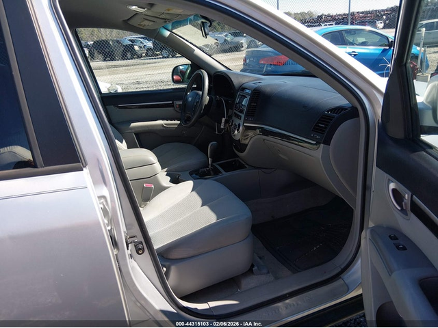 Hyundai Santa fe 2.7L V-6 DOHC, VVT, 185HP Front Wheel Drive - автомобили, коли, обяви за нови и употребявани 4