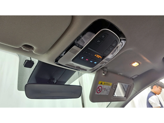 Hyundai Santa fe 2.2 4WD Premium autogeorge.com - автомобили, коли, обяви за нови и употребявани 16