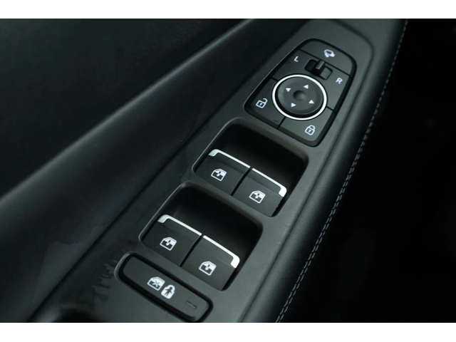 Hyundai Santa fe 2.2 4WD - автомобили, коли, обяви за нови и употребявани 13