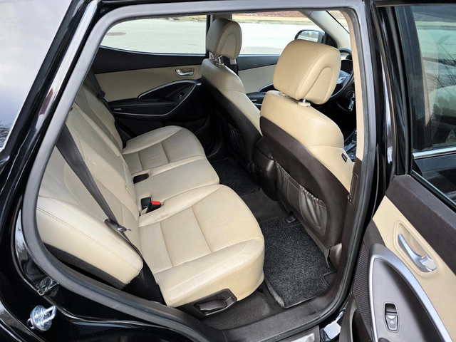 Hyundai Santa fe 2.2crdi/4WD/Automatic/Style - автомобили, коли, обяви за нови и употребявани 11