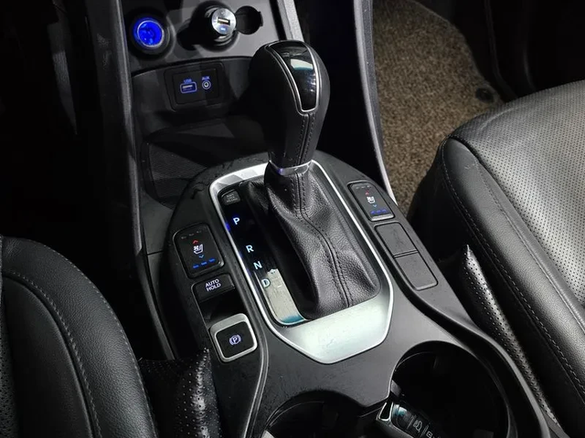 Hyundai Santa fe 2.2 4Wd Exclusive - автомобили, коли, обяви за нови и употребявани 8