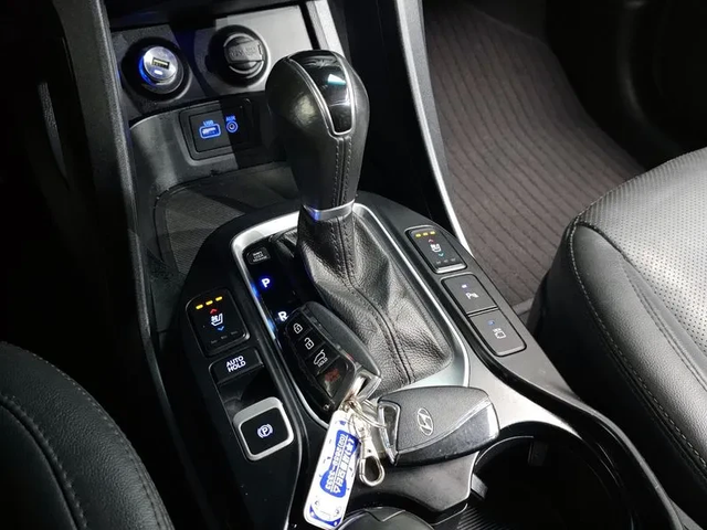 Hyundai Santa fe 2.2 4Wd Exclusive Special - автомобили, коли, обяви за нови и употребявани 8